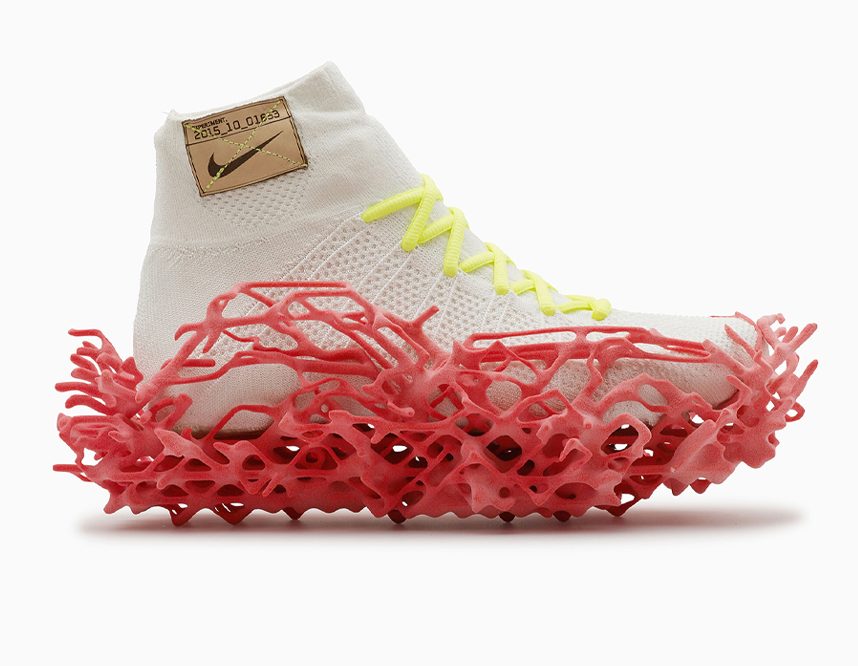 3D grown shoe from the experimental series »The Nature of Motion«, Nikita Troufanov, 2016 © Nike, Inc.
